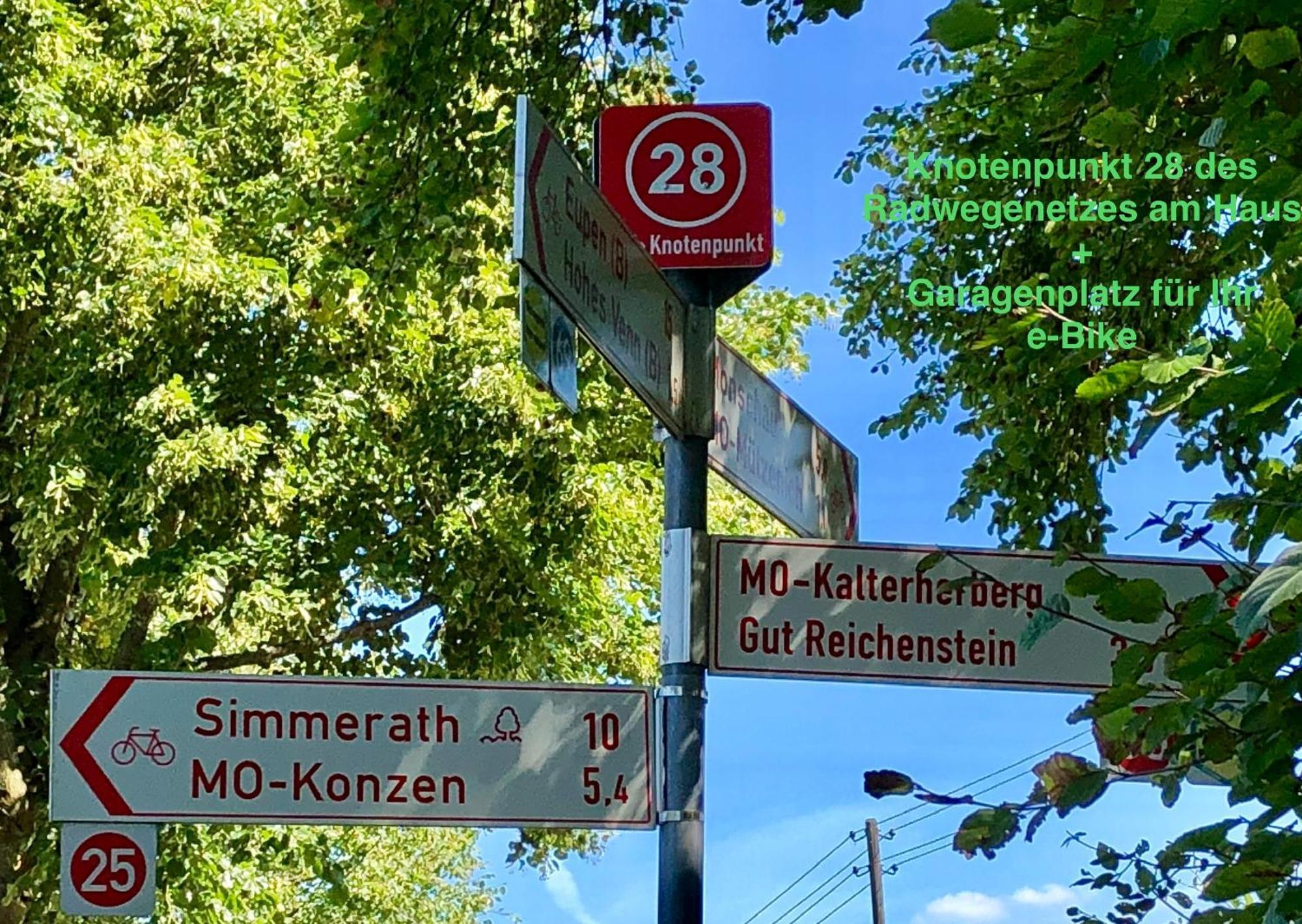 Hof Vierzehnender Im Hohen Venn - 70Qm Maisonette - 2 Schlafzimmer - Wohnkueche - Balkon Mit Grill - Monschau - Eifel - Hunde Willkommen - Islandpferde Esterno foto